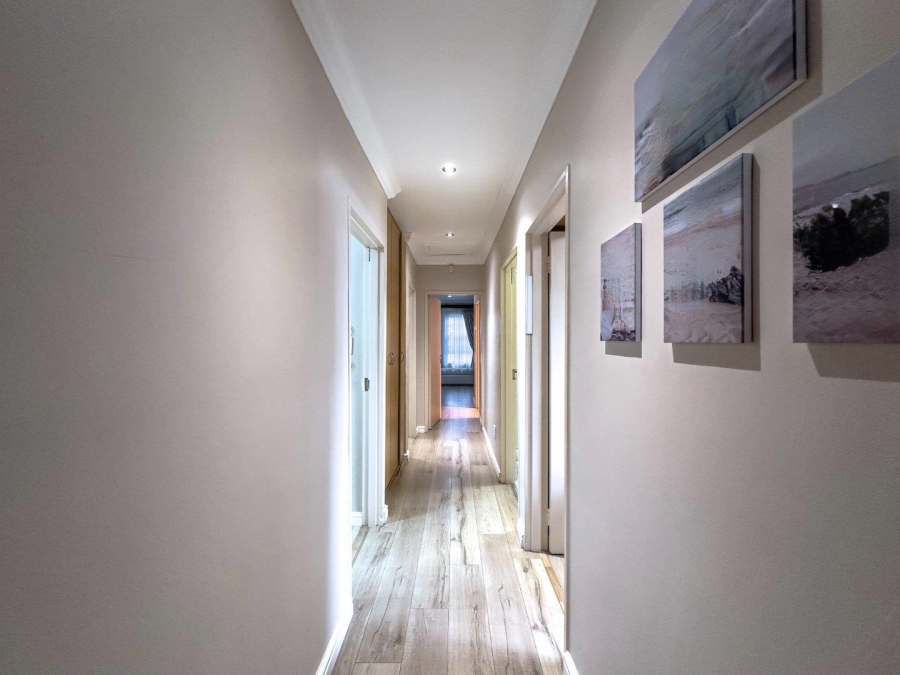 To Let 3 Bedroom Property for Rent in Van Riebeeckshof Western Cape